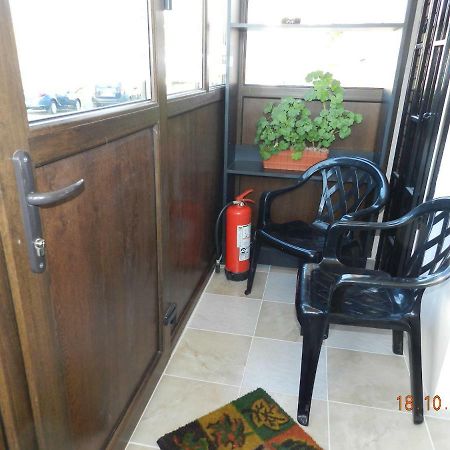 Apartament Cristina Cu Doua Dormitoare & Balcon & Parcare Proprie Onesti Dış mekan fotoğraf